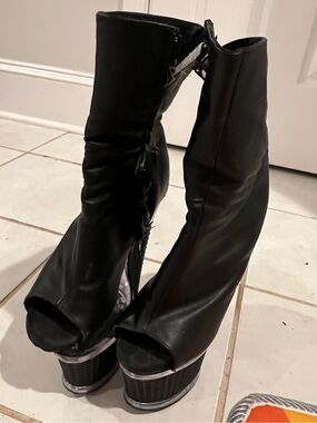 Stripper/pleaser heels well worn club heels